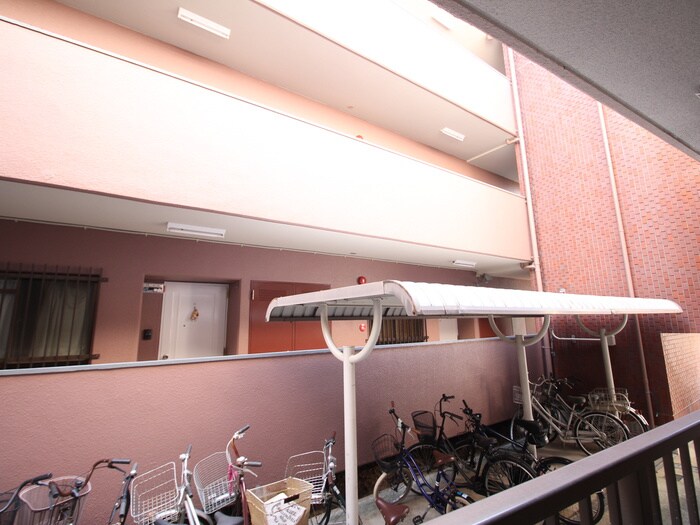 物件内観写真16　(室内からの展望)