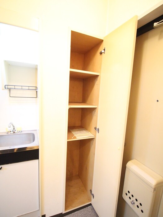 物件内観写真18　(靴箱)