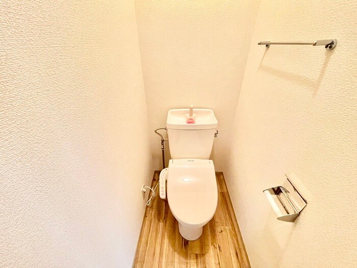 物件内観写真16　(トイレ)