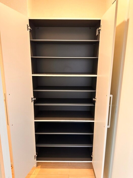 物件内観写真17　(靴箱)