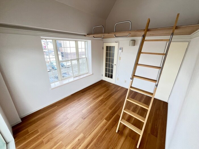 物件内観写真12　(居室)