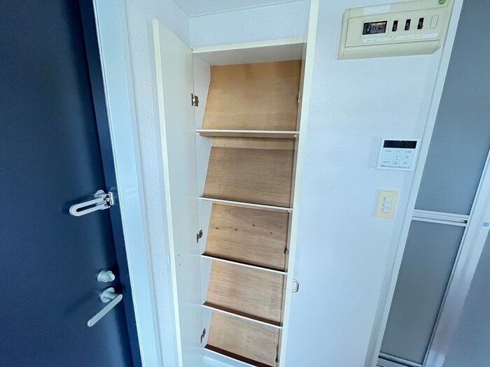 物件内観写真17　(靴箱)