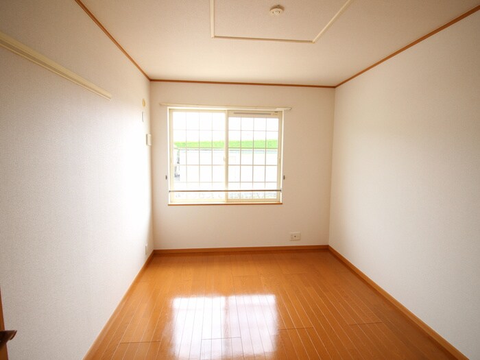 物件内観写真10　(居室)