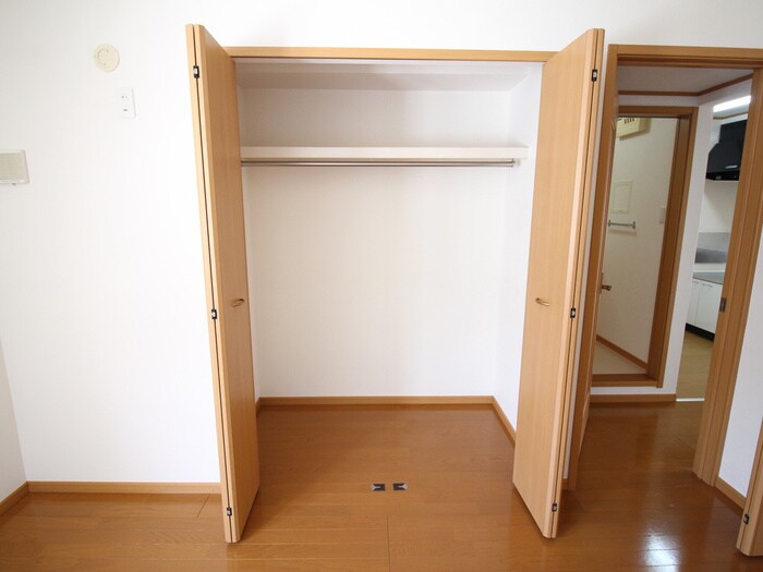 物件内観写真18　(収納)