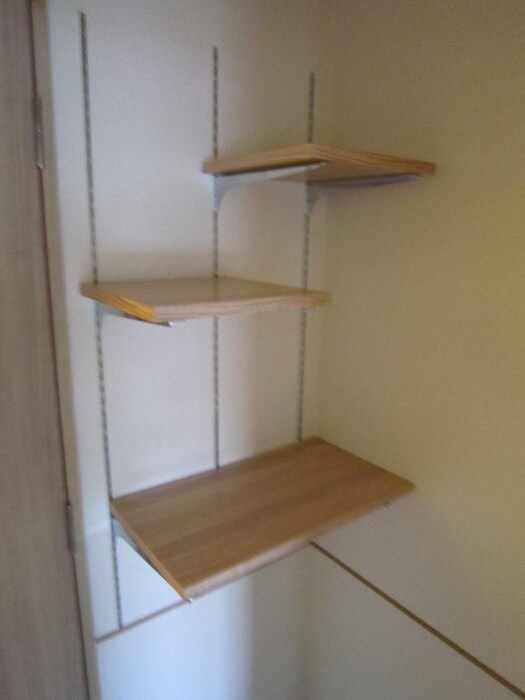 物件内観写真12　(収納)