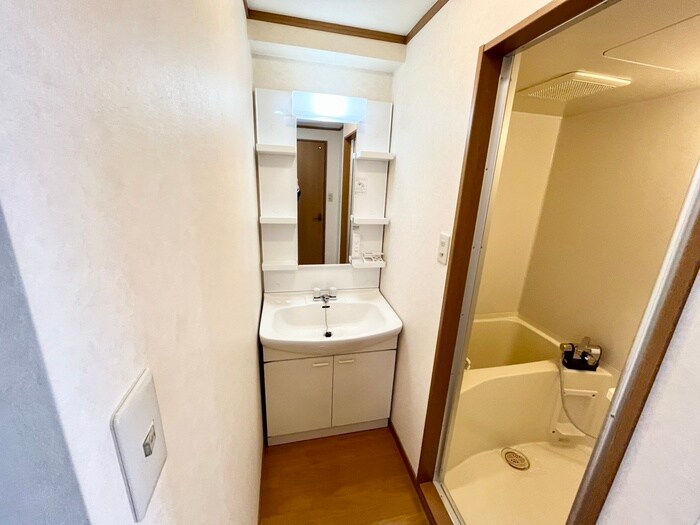 物件内観写真10　(洗面)