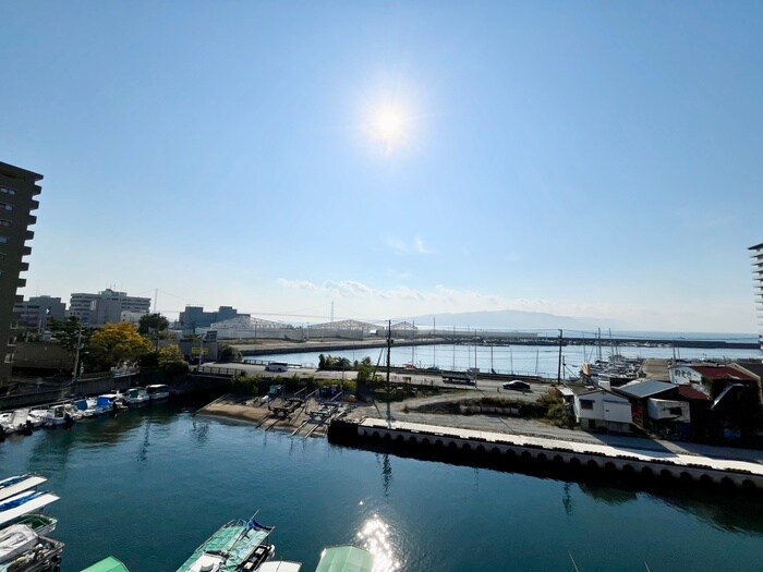 物件内観写真11　(室内からの展望)