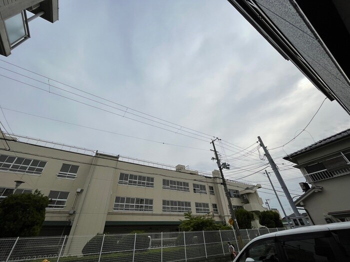 物件内観写真19　(室内からの展望)