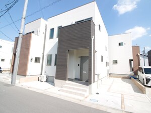 ﾌｼﾞﾊﾟﾚｽ戸建四條畷市二丁通町外観写真