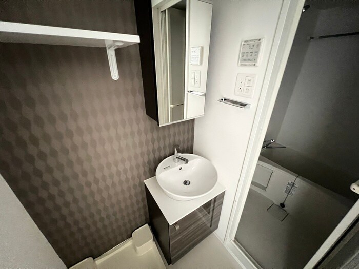 物件内観写真12　(洗面)