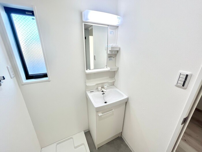 物件内観写真9　(洗面)