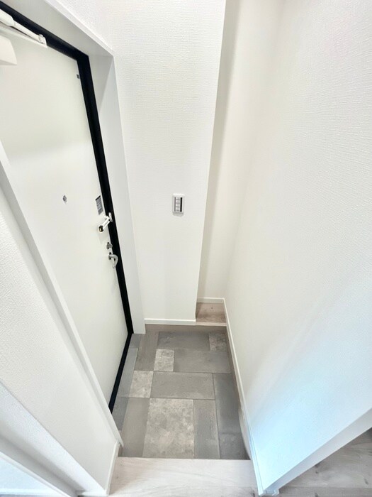 物件内観写真15　(玄関)