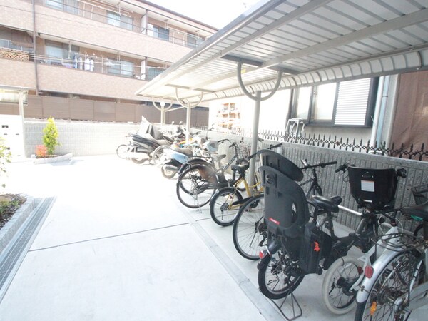 駐輪場