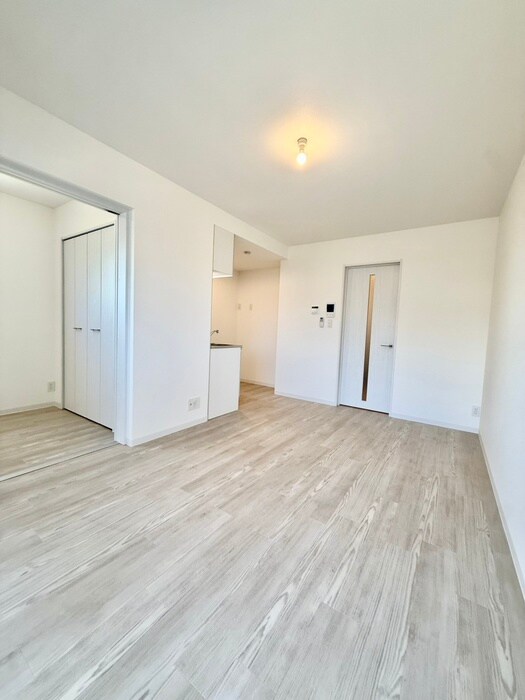 物件内観写真5　(居室)