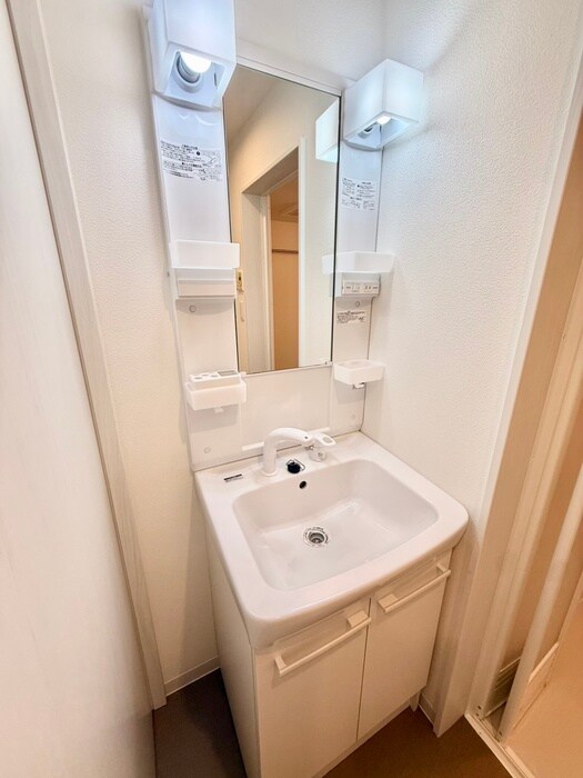 物件内観写真12　(洗面)