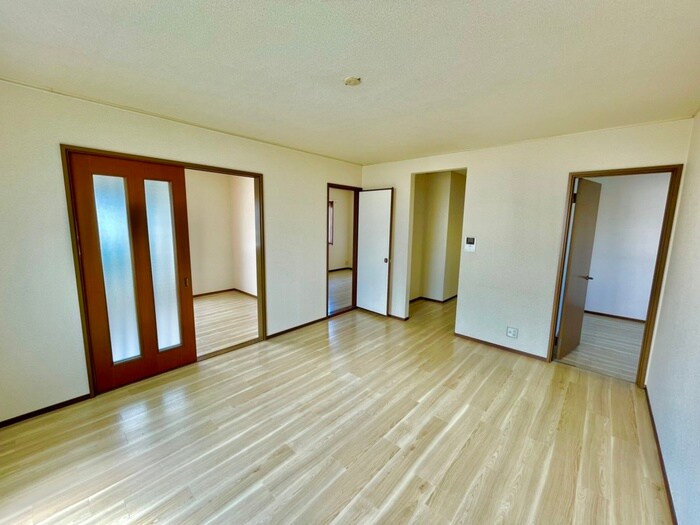 物件内観写真9　(居室)