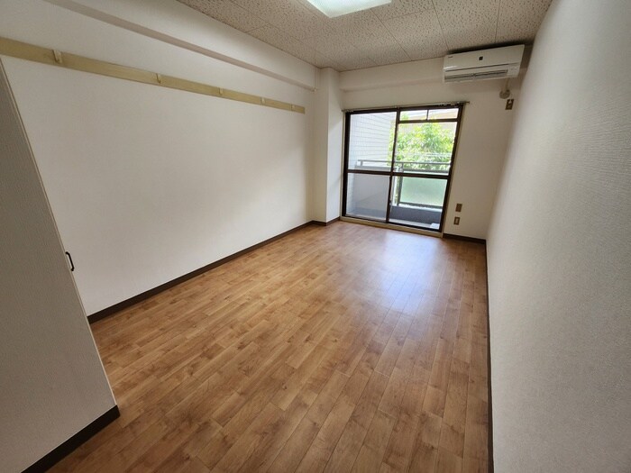 物件内観写真12　(居室)