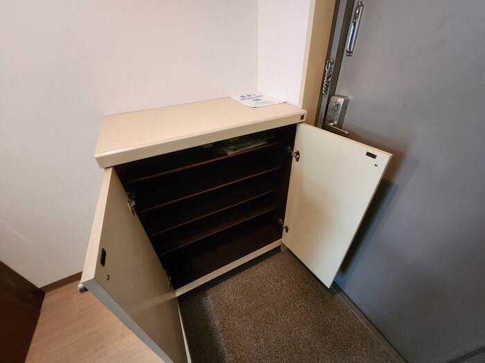 物件内観写真16　(靴箱)