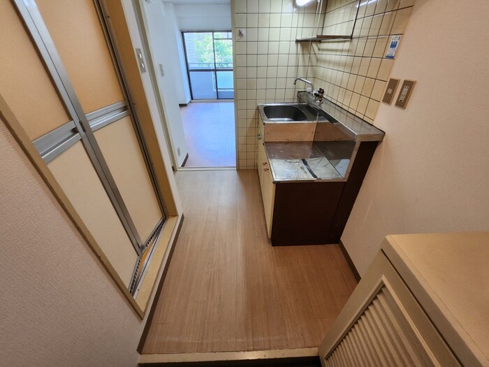 物件内観写真17　(廊下)