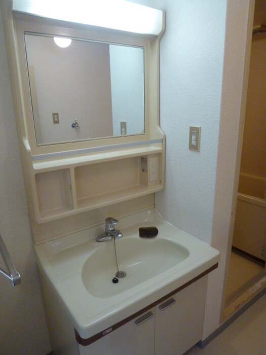 物件内観写真10　(洗面)