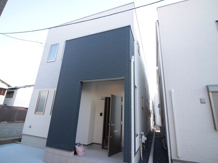 ﾌｼﾞﾊﾟﾚｽ戸建四條畷市二丁通町8号外観写真