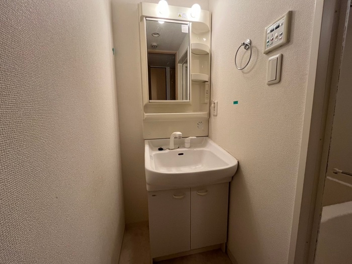 物件内観写真10　(洗面)