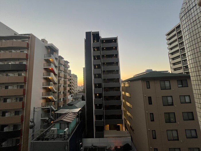 物件内観写真16　(室内からの展望)