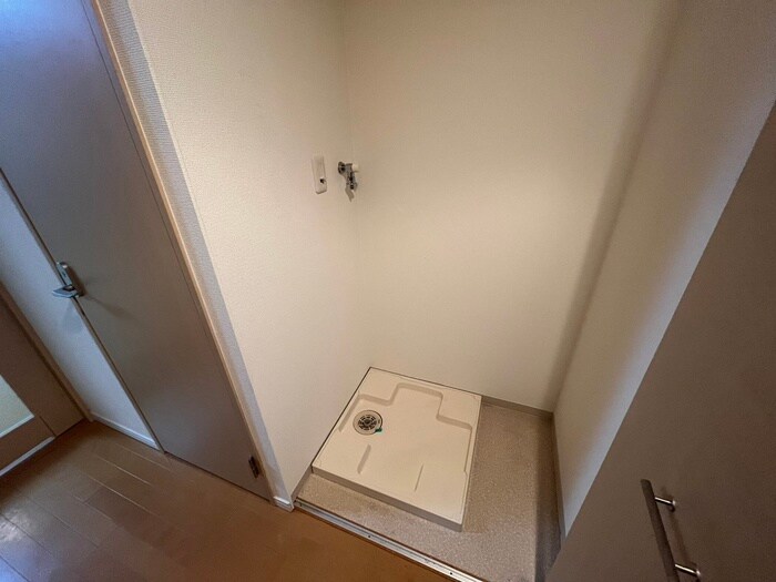 物件内観写真21　(洗濯機置場)