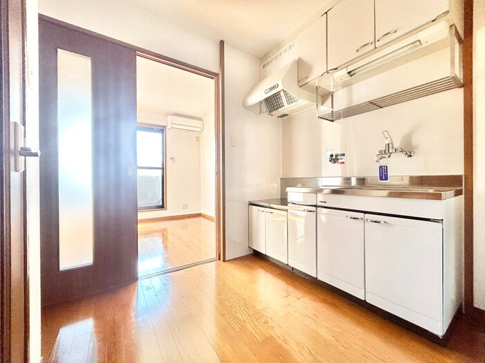 物件内観写真9　(居室)