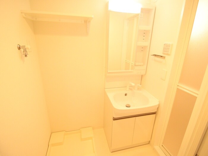 物件内観写真8　(洗面)