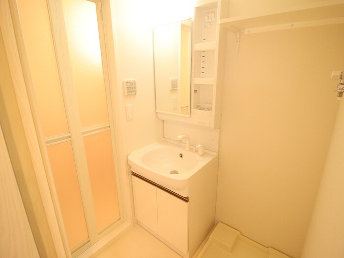 物件内観写真12　(洗面)