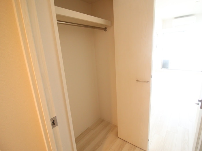 物件内観写真13　(収納)