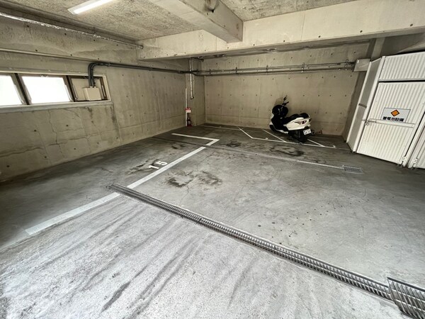 バイク置き場