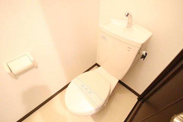 物件内観写真12　(トイレ)