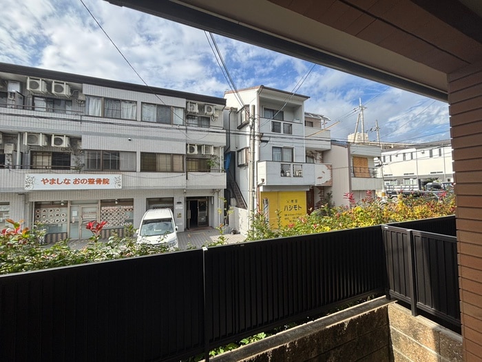 物件内観写真21　(室内からの展望)