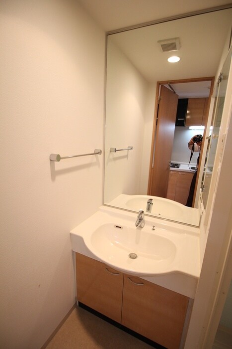 物件内観写真8　(洗面)