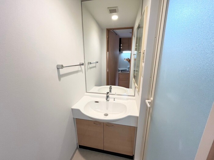 物件内観写真9　(洗面)