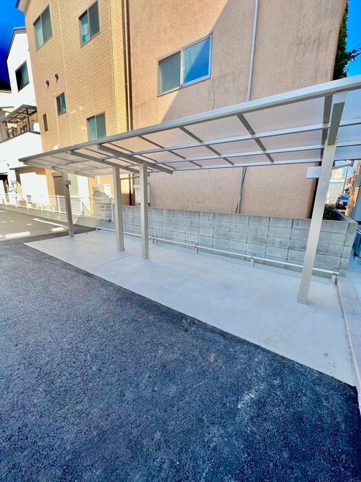 物件外観写真6　(駐輪場)