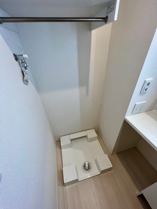 物件内観写真14　(洗濯機置場)