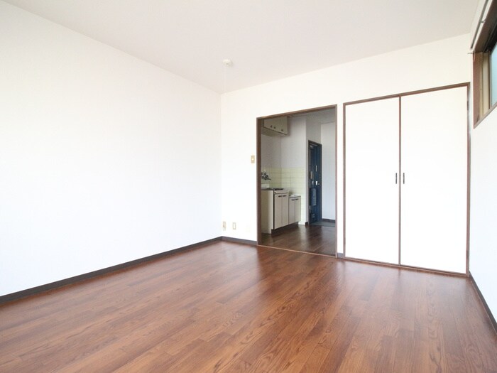 物件内観写真8　(居室)