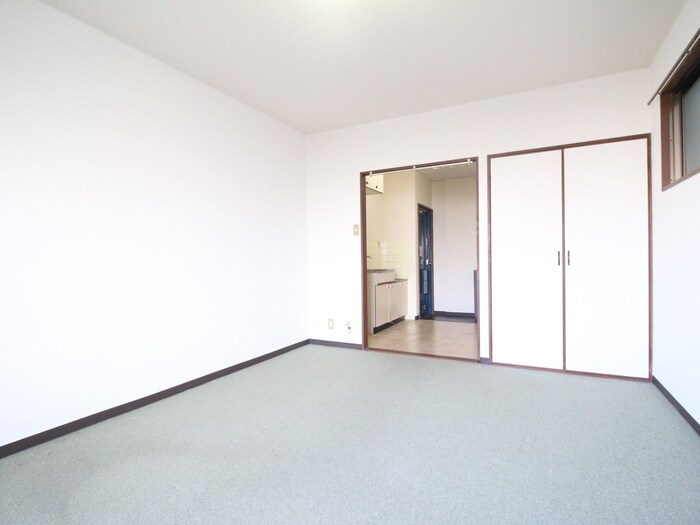 物件内観写真9　(居室)