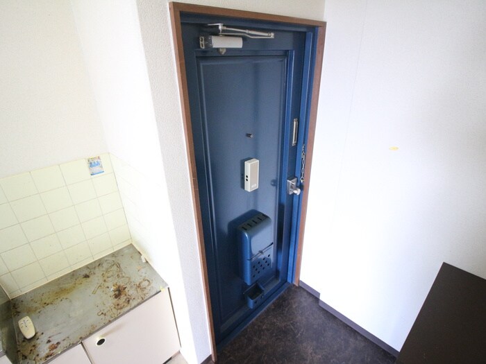 物件内観写真18　(玄関)