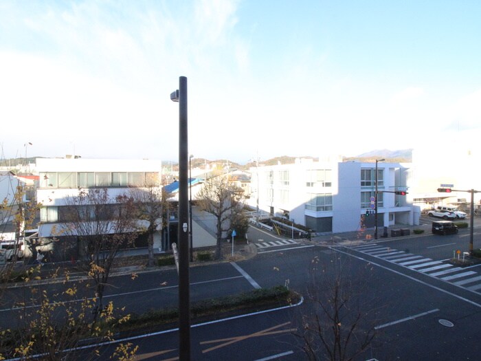 物件内観写真22　(室内からの展望)