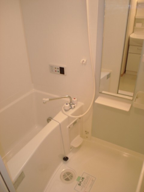 物件内観写真12　(バス／シャワールーム等)