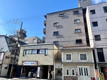 八坂ビル外観写真