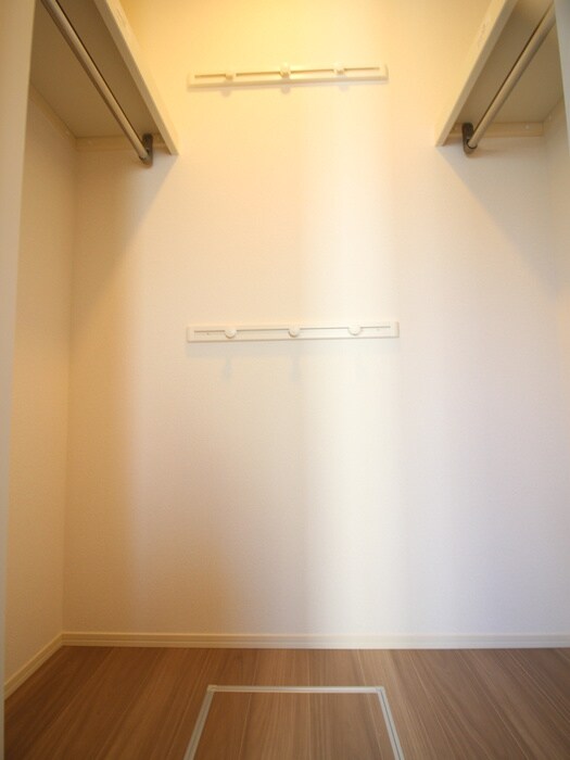 物件内観写真11　(収納)