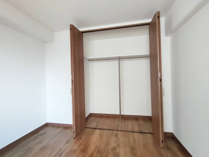 物件内観写真12　(収納)