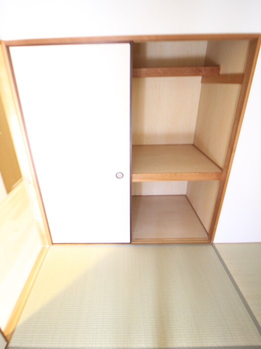 物件内観写真10　(玄関)