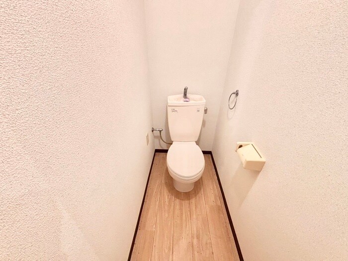 物件内観写真11　(トイレ)