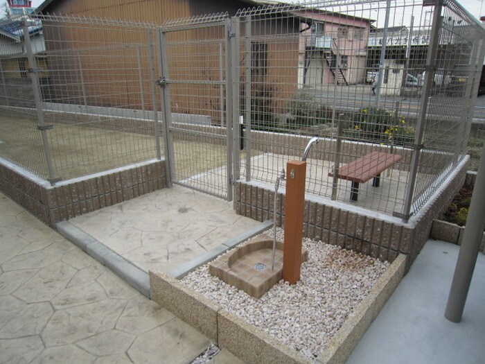 物件外観写真3　(建物設備)